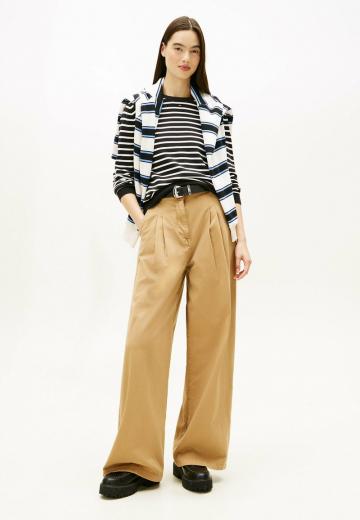 Пуловер в полоску