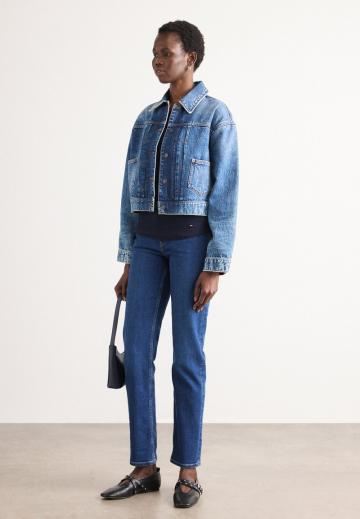 Джинсовая куртка