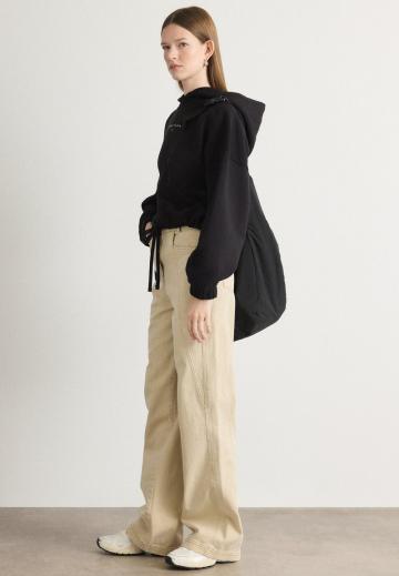 Пуловер с капюшоном