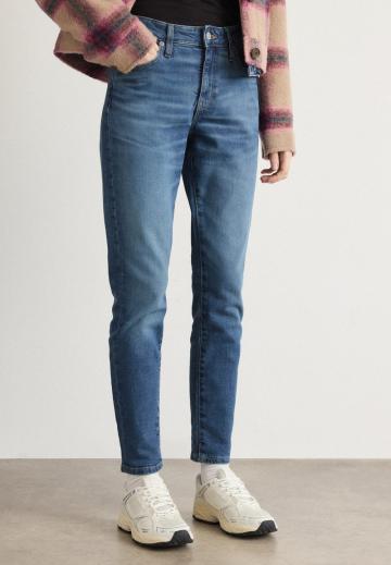 Джинсы