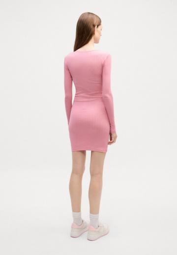 Короткое платье