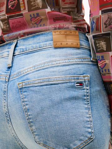 Узкие джинсы