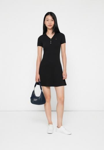 Короткое платье