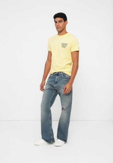 Клешеные джинсы