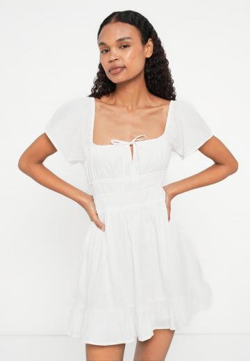 Короткое платье