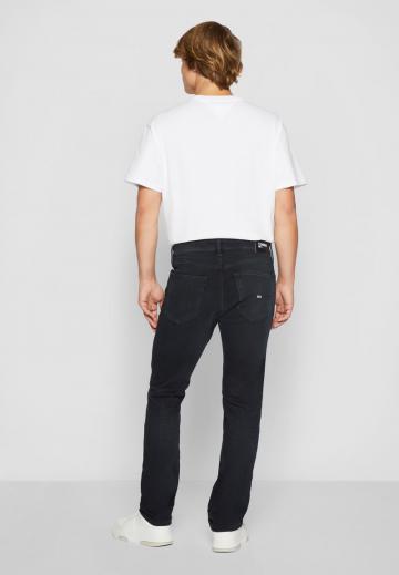 Узкие джинсы