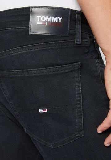 Узкие джинсы