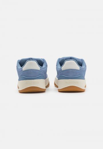 Гандбольные кроссовки