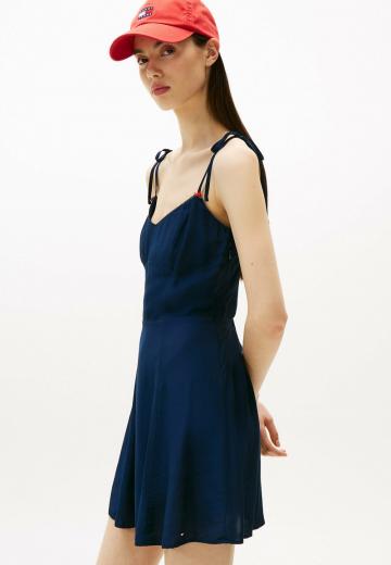 Короткое платье