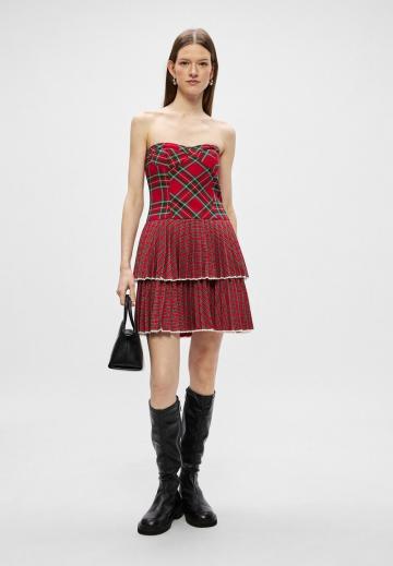 Короткое платье