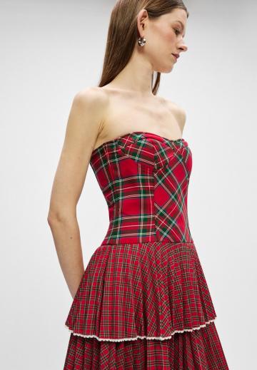 Короткое платье