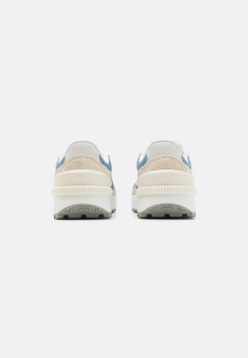 Гандбольные кроссовки