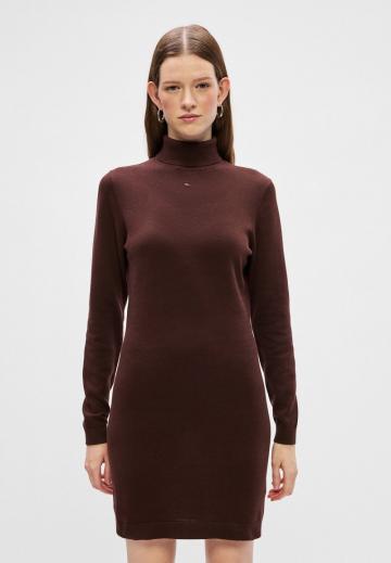 Платье футляр