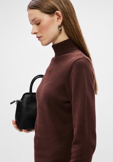 Платье футляр