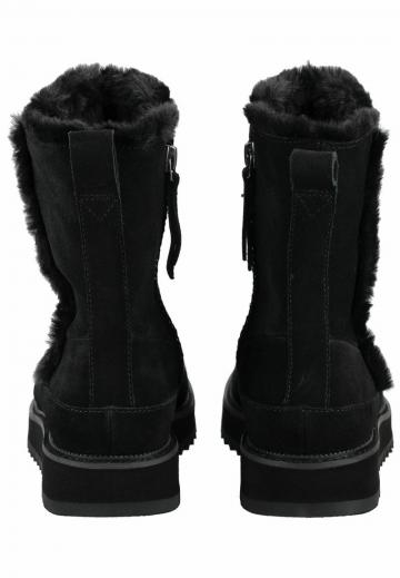 Зимние ботинки