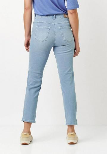 Короткие джинсы
