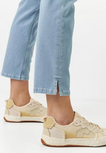 Короткие джинсы