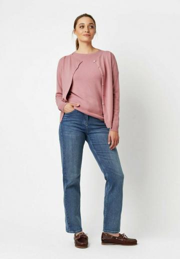 Прямые джинсы