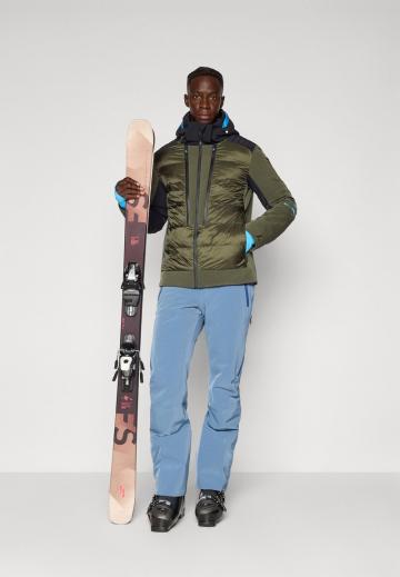 Сноубордическая куртка