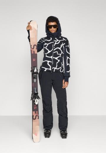 Спортивная куртка