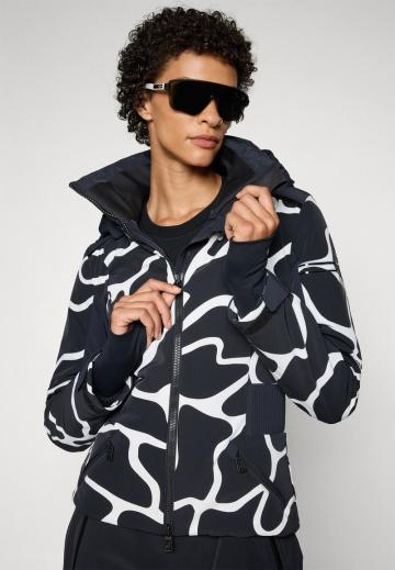 Спортивная куртка