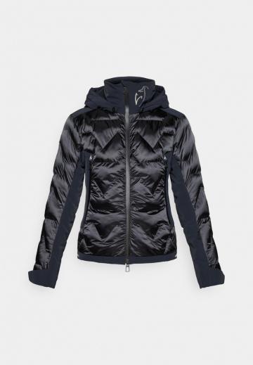 Спортивная куртка