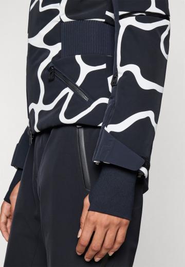 Спортивная куртка