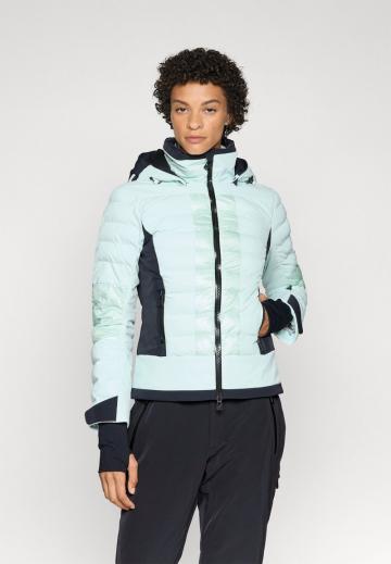 Спортивная куртка