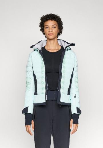 Спортивная куртка