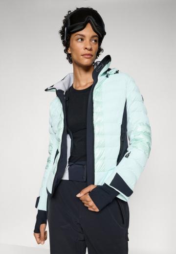 Спортивная куртка