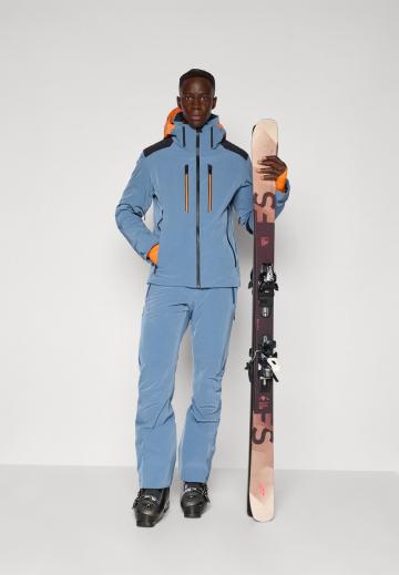 Сноубордическая куртка