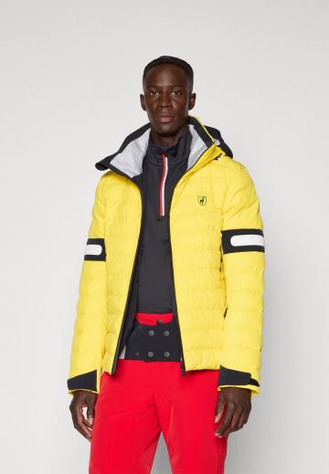 Спортивная куртка