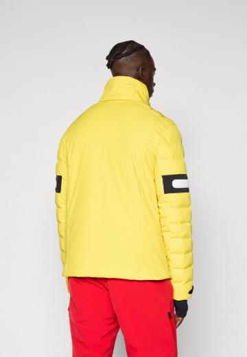 Спортивная куртка