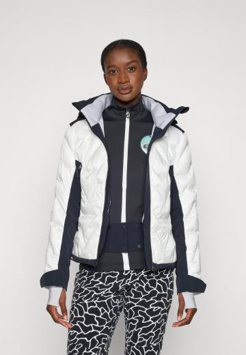 Спортивная куртка