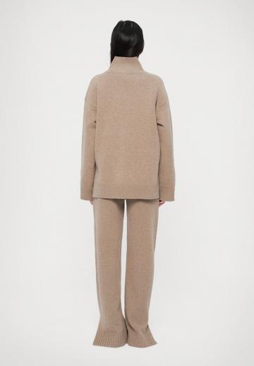 Длинный пуловер