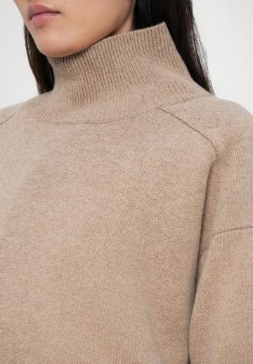 Длинный пуловер