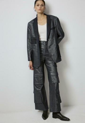 Блейзер с накладными карманами