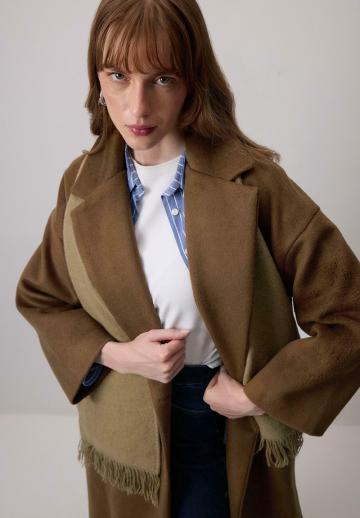 Шерстяное пальто