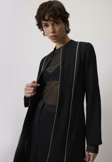 Короткое пальто