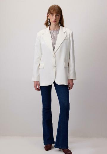 Короткое пальто