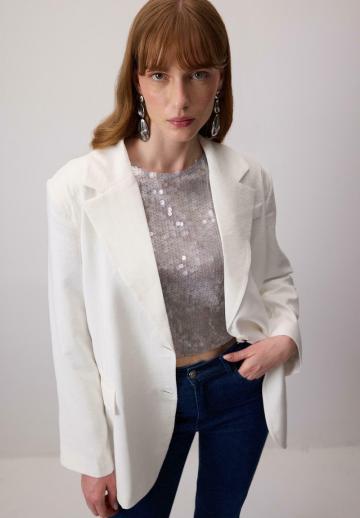 Короткое пальто