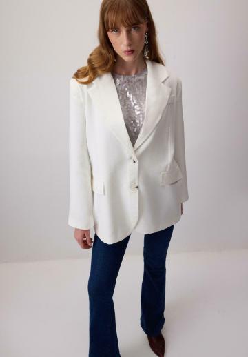 Короткое пальто