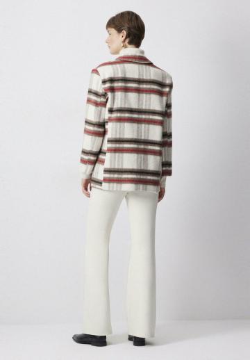 Короткое пальто