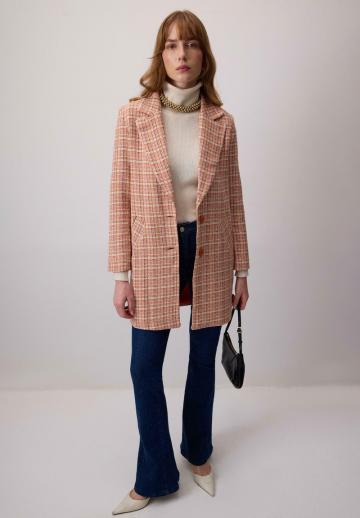 Короткое пальто