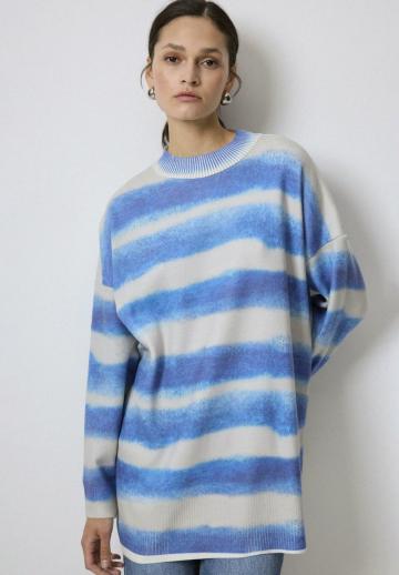 Длинный пуловер