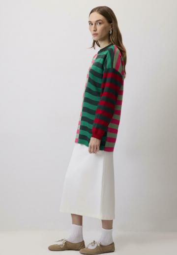 Пуловер в полоску