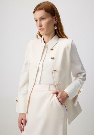 Длинный жилет