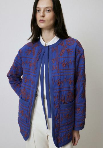 Жаккардовая вязаная кофта