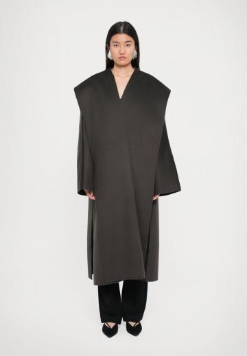 Шерстяное пальто