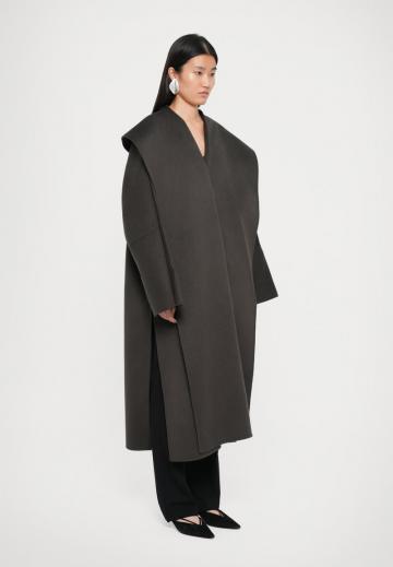 Шерстяное пальто